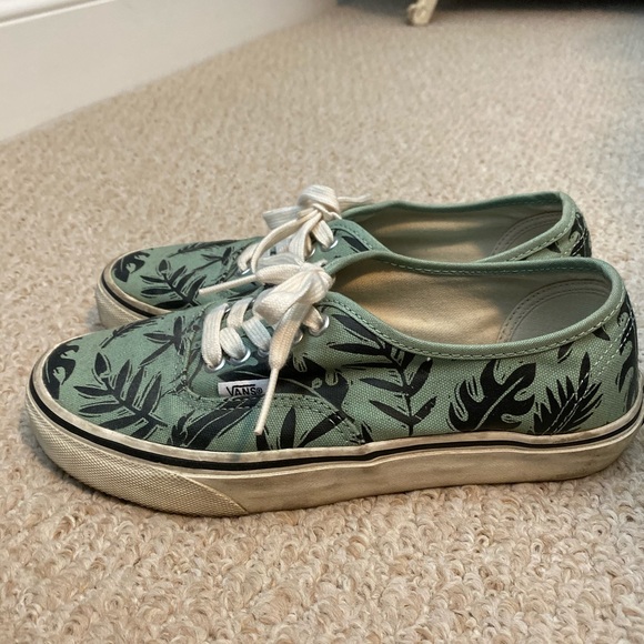 •Limited Edition Hawaiian Print Vans• - Picture 2 of 4